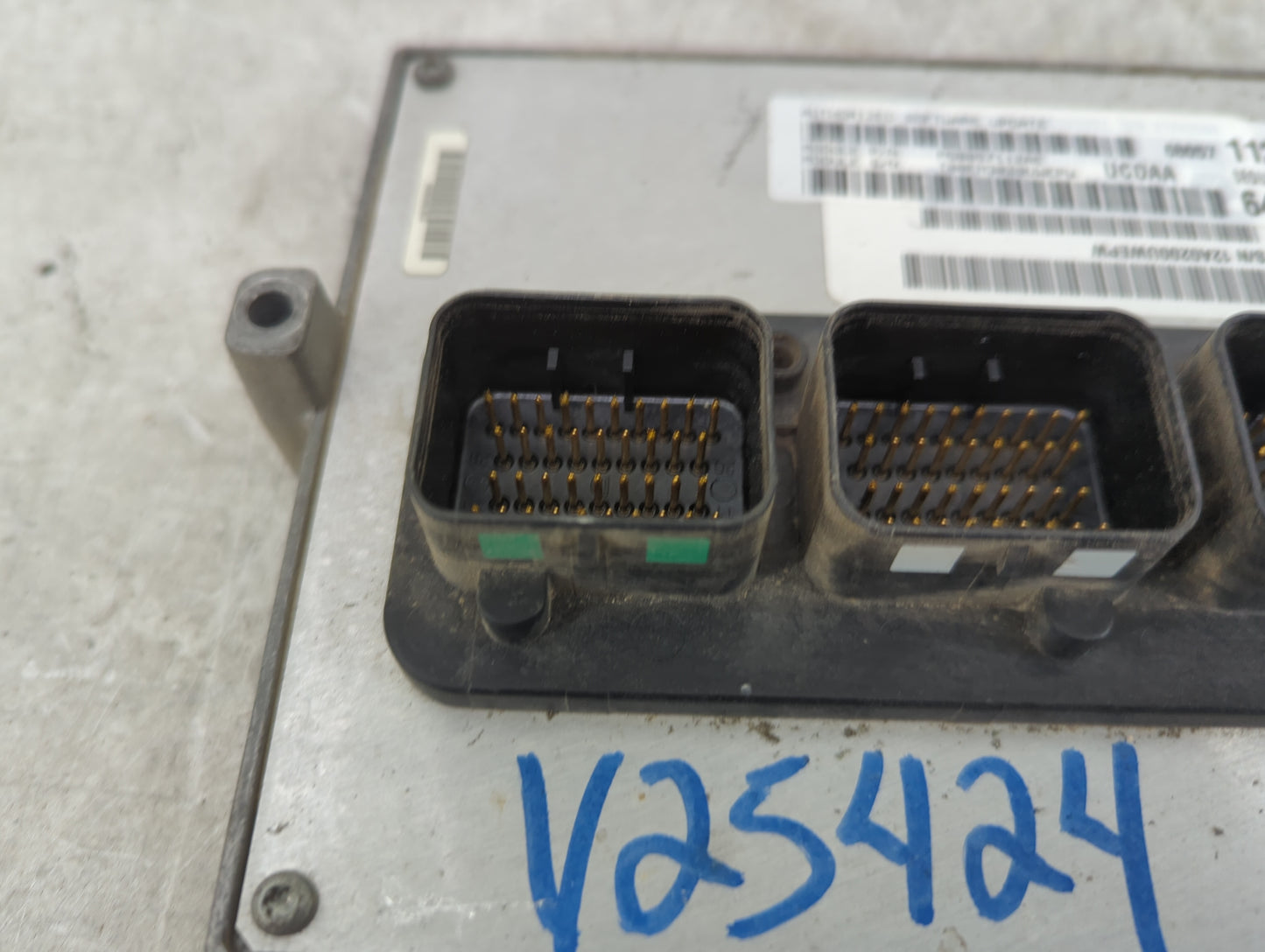 2021-2022 Chrysler Voyager PCM Engine Control Computer ECU ECM PCU OEM P/N:P68057112AE Fits Fits 2020 2021 2022 OEM Used Aut