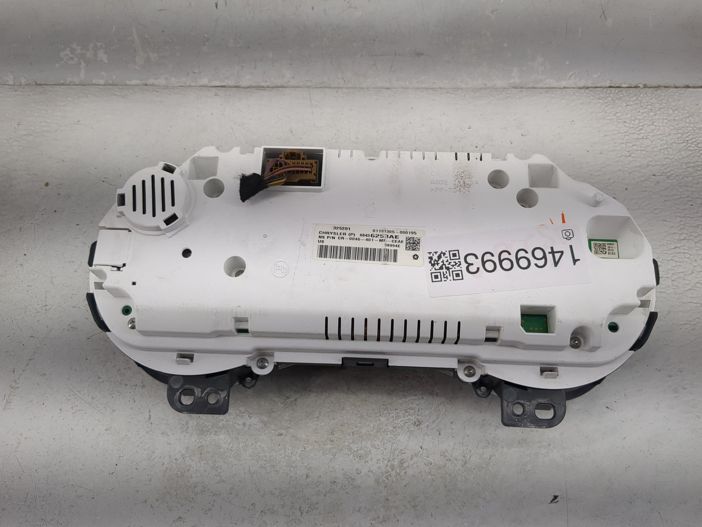 2021 Chrysler Voyager Instrument Cluster Speedometer Gauges P/N:68436253AE CR-0046-401-MF-CEAE Miles: Fits OEM Used Auto Par