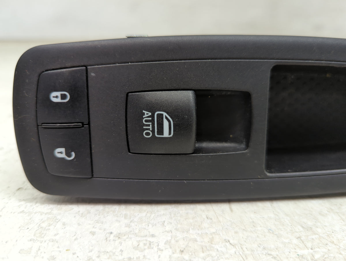 2021 Chrysler Voyager Passenger Right Power Window Switch 68268251ac - Oemusedautoparts1.com