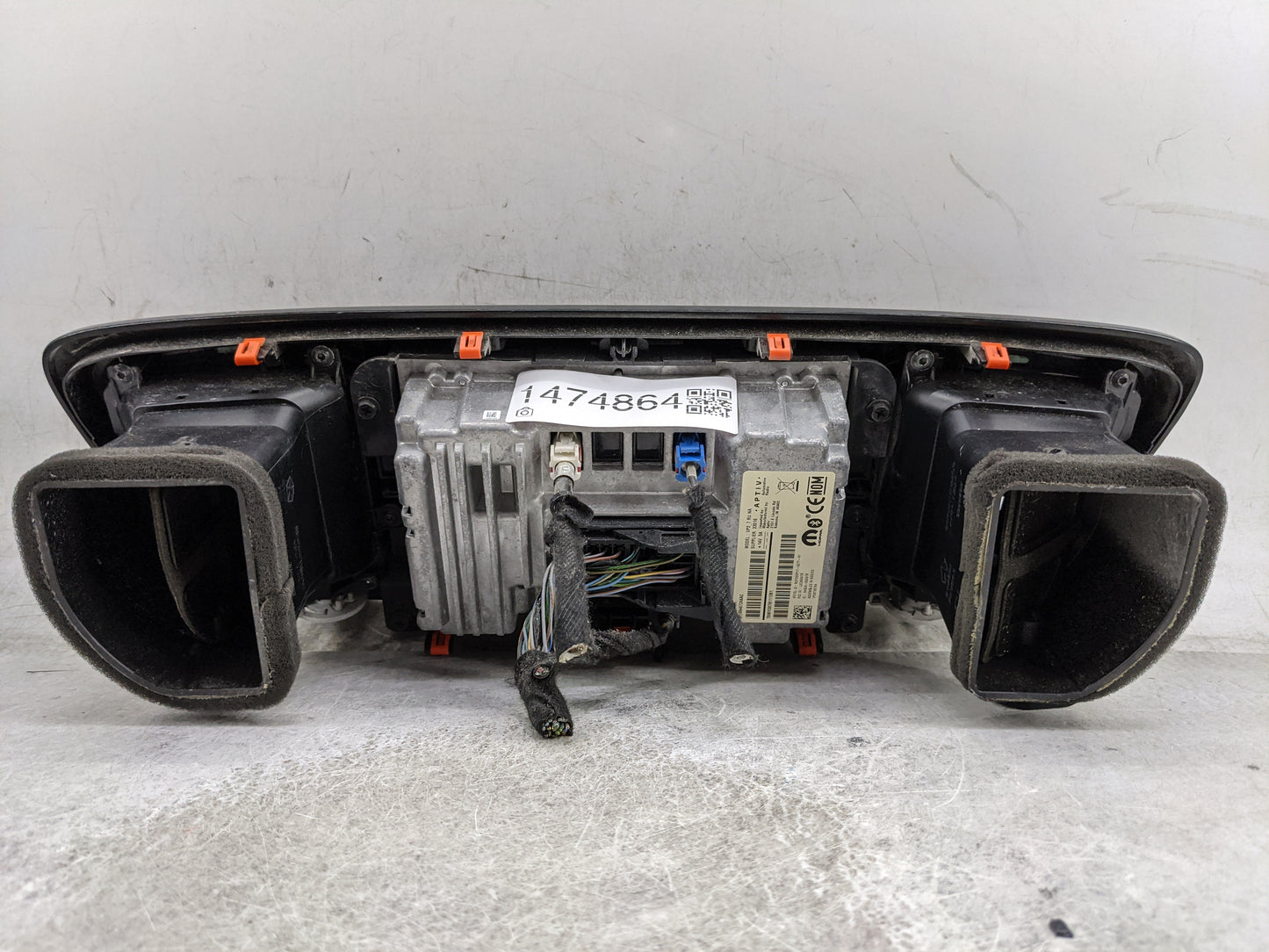 2020-2021 Chrysler Voyager Information Display Screen - Oemusedautoparts1.com
