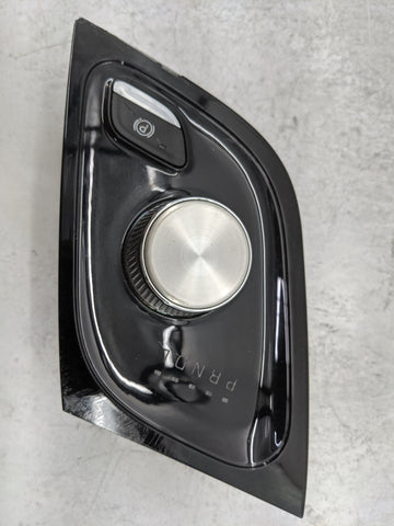 2021 Chrysler Voyager Floor Console Assembly Shifter Black - Oemusedautoparts1.com