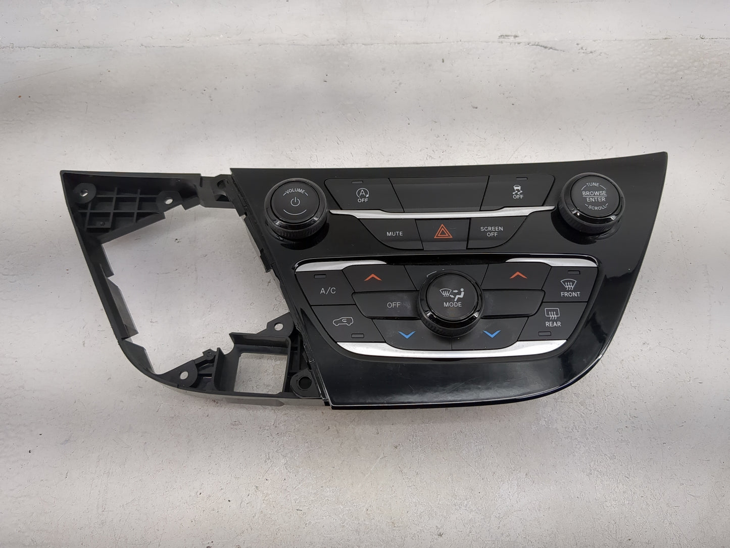 2021-2022 Chrysler Voyager Climate Control Module Temperature AC/Heater Replacement P/N:P7AS371X8AA T034120011 Fits Fits 202