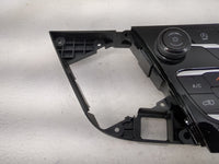 2021-2022 Chrysler Voyager Climate Control Module Temperature AC/Heater Replacement P/N:P7AS371X8AA T034120011 Fits Fits 202