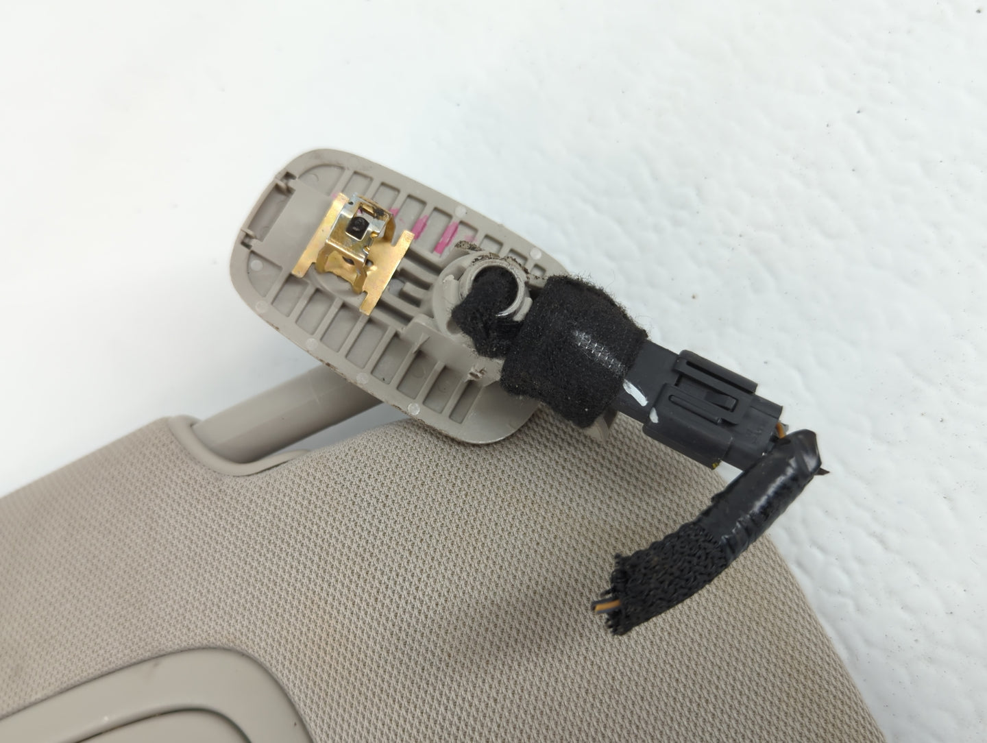 2020-2022 Chrysler Voyager Sun Visor Shade Replacement Passenger Right Mirror Fits Fits 2020 2021 2022 OEM Used Auto Parts -