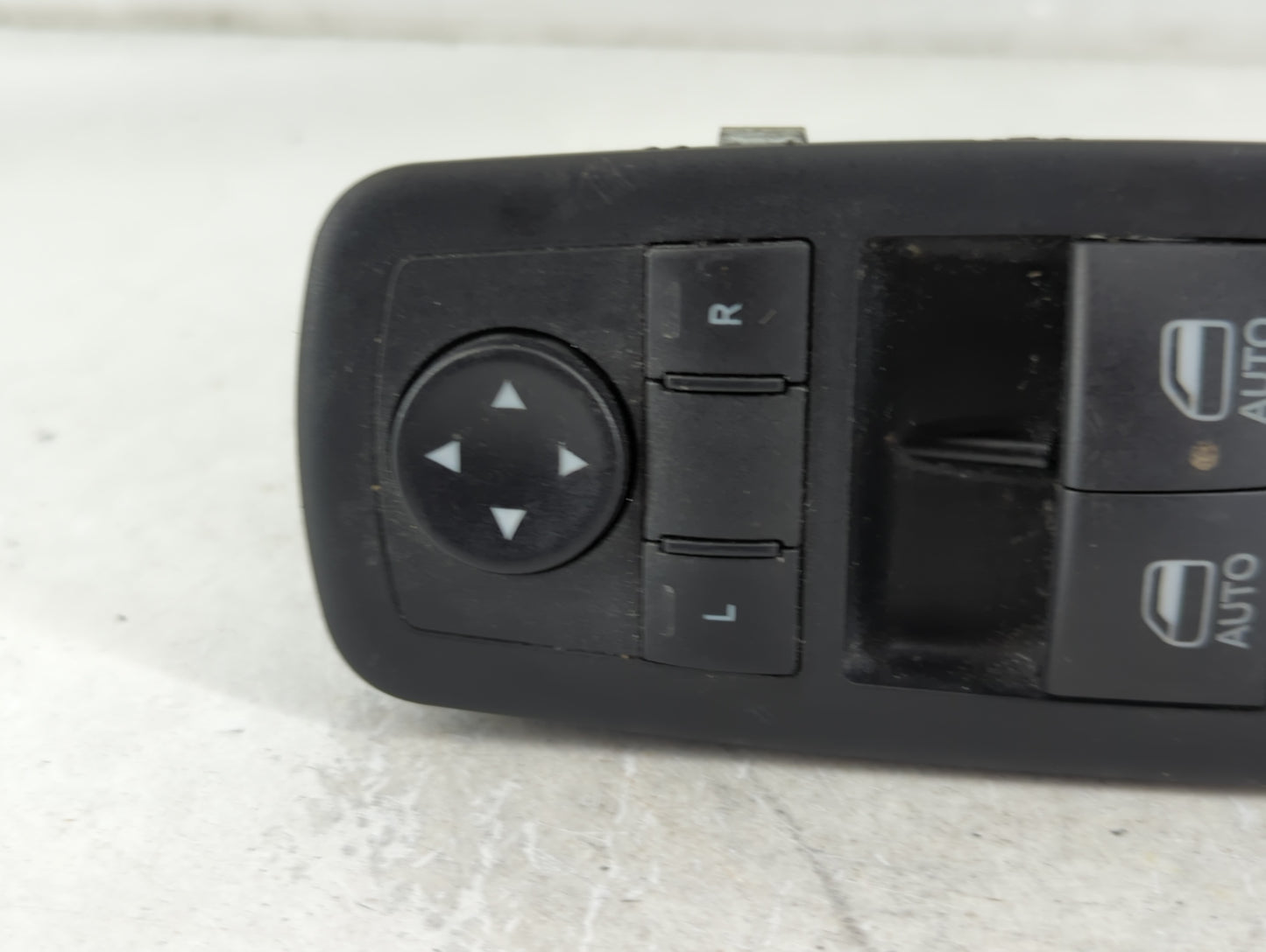 2020-2022 Chrysler Voyager Master Power Window Switch Replacement Driver Side Left P/N:68234092AC Fits OEM Used Auto Parts -