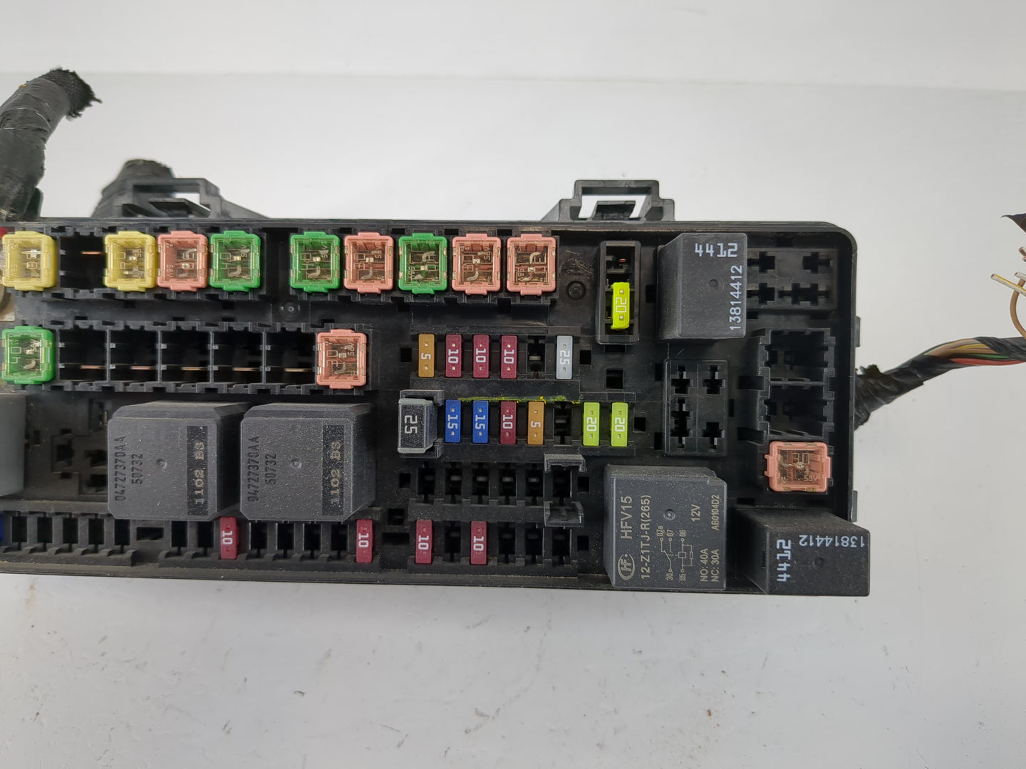 2021-2022 Dodge Challenger Fusebox Fuse Box Panel Relay Module P/N:P68487484AB Fits Fits 2021 2022 OEM Used Auto Parts - Oem