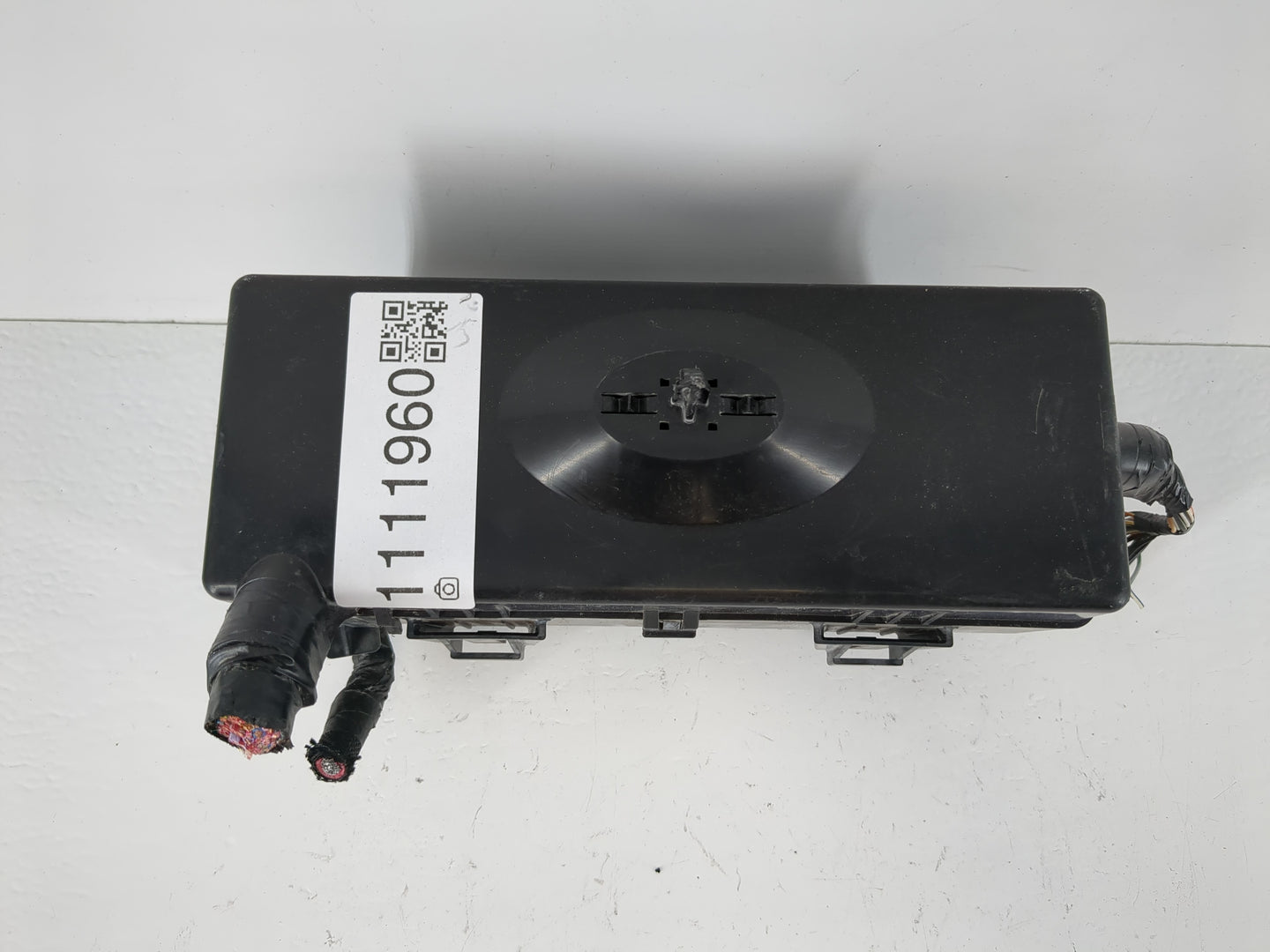 2021-2022 Dodge Challenger Fusebox Fuse Box Panel Relay Module P/N:P68487484AB Fits Fits 2021 2022 OEM Used Auto Parts - Oem