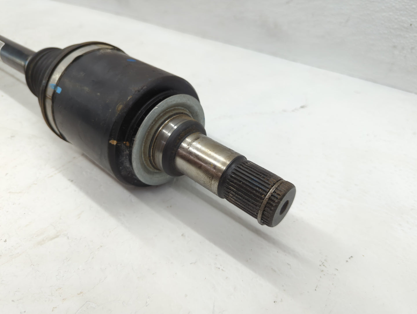 2015-2022 Dodge Challenger Axle Shaft Front Passenger Cv C/v - Oemusedautoparts1.com