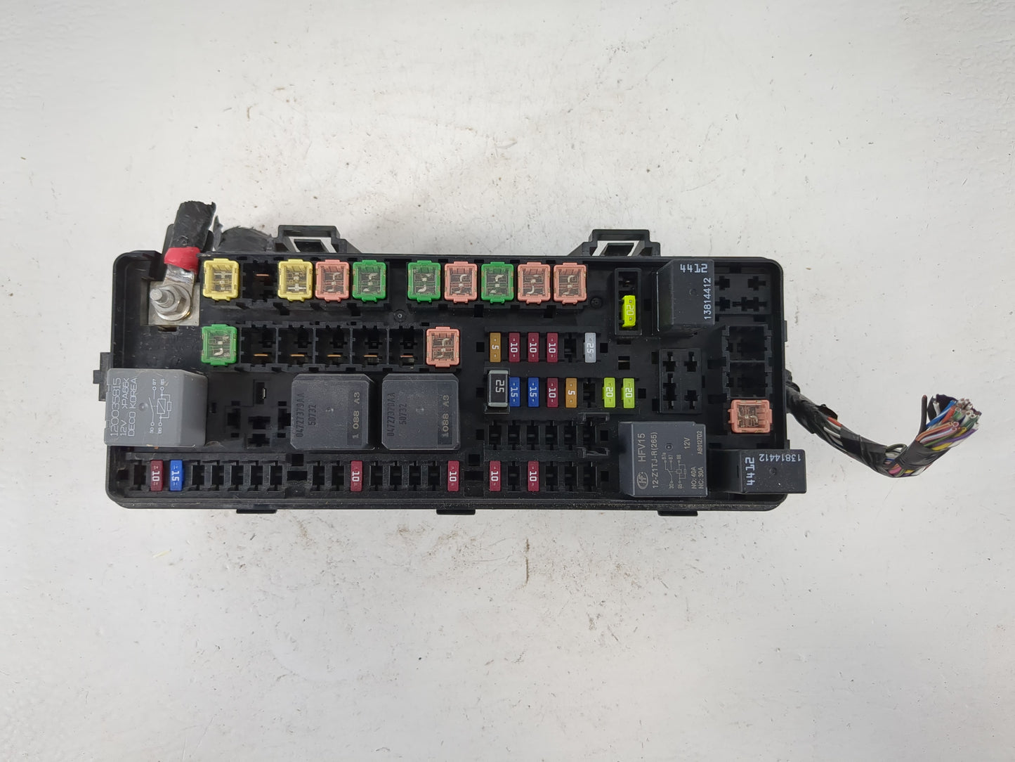 2021-2022 Dodge Challenger Fusebox Fuse Box Panel Relay Module P/N:P68487486AB Fits Fits 2021 2022 OEM Used Auto Parts - Oem