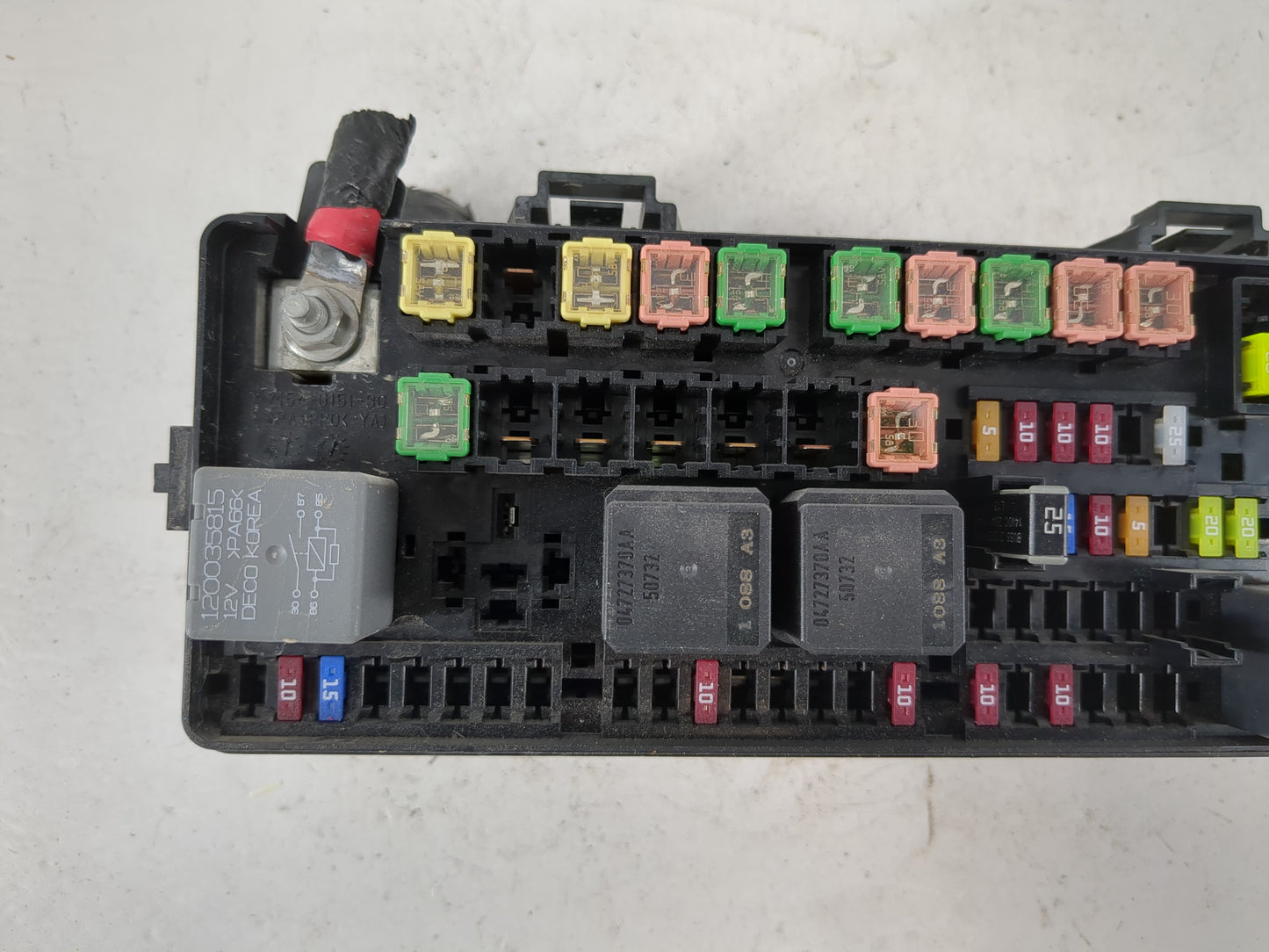 2021-2022 Dodge Challenger Fusebox Fuse Box Panel Relay Module P/N:P68487486AB Fits Fits 2021 2022 OEM Used Auto Parts - Oem