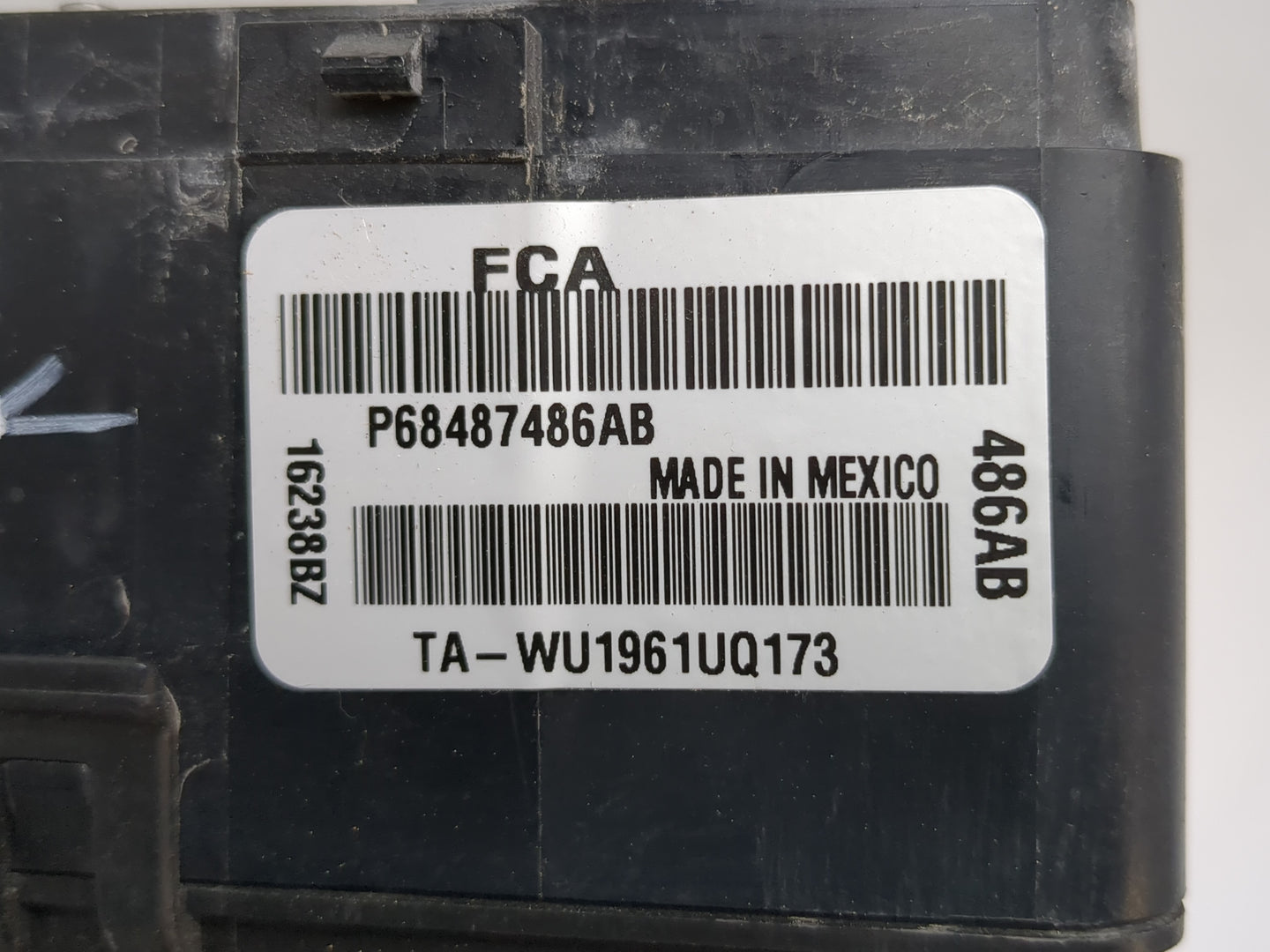 2021-2022 Dodge Challenger Fusebox Fuse Box Panel Relay Module P/N:P68487486AB Fits Fits 2021 2022 OEM Used Auto Parts - Oem
