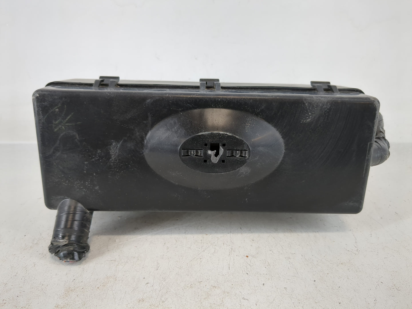 2021-2022 Dodge Challenger Fusebox Fuse Box Panel Relay Module P/N:P68487486AB Fits Fits 2021 2022 OEM Used Auto Parts - Oem