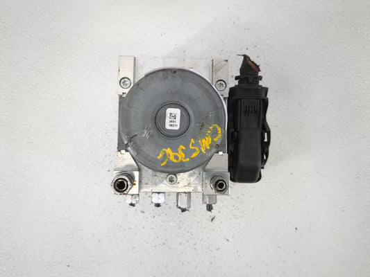2018-2022 Dodge Challenger ABS Pump Control Module Replacement P/N:P68500121AC Fits Fits 2018 2019 2020 2021 2022 OEM Used Auto Parts
