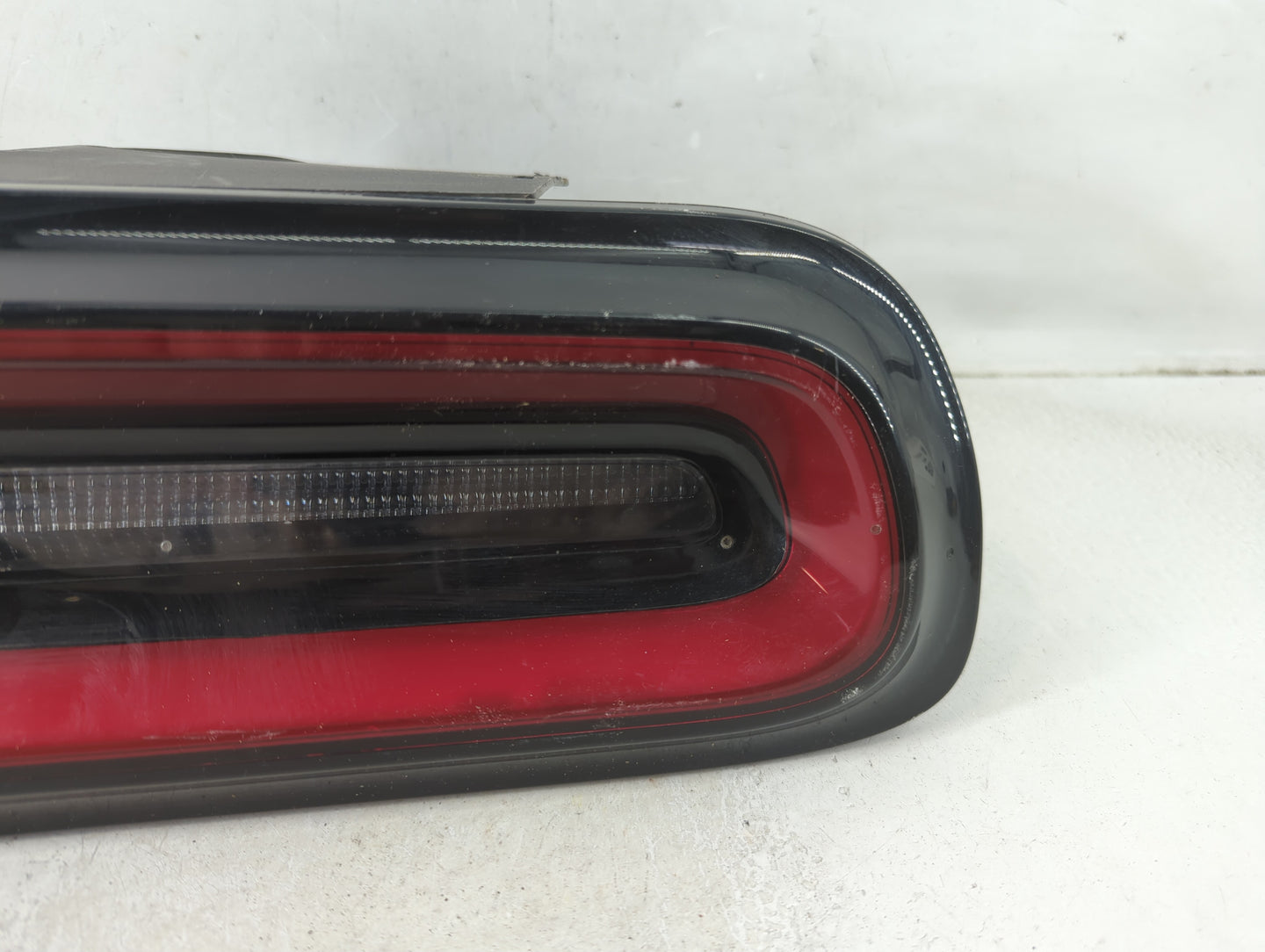 2015-2022 Dodge Challenger Tail Light Assembly Passenger Right OEM P/N:68403954-AB 68510770AA Fits OEM Used Auto Parts - Oem