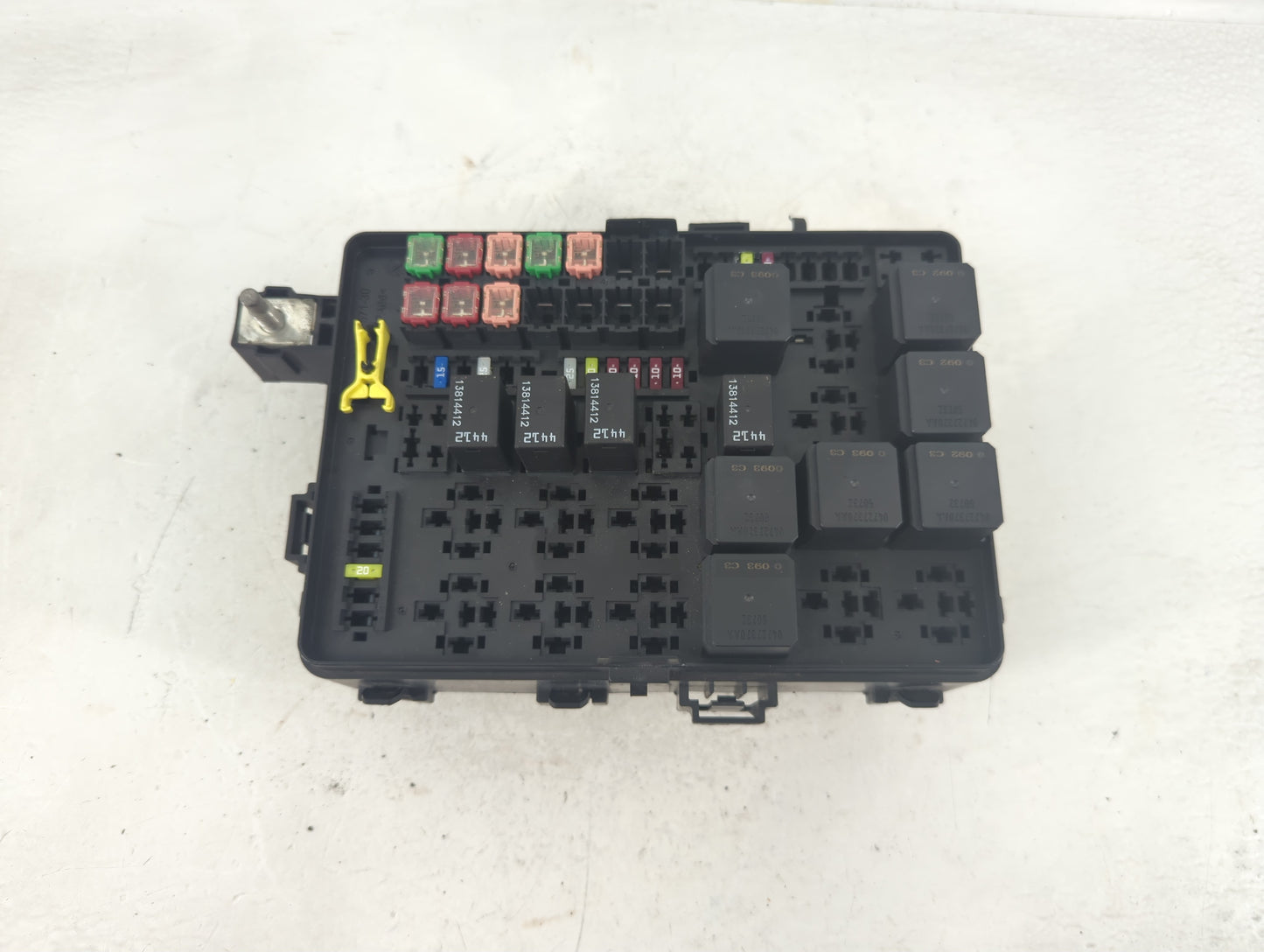 2021-2022 Dodge Challenger Fusebox Fuse Box Panel Relay Module P/N:P68498586AB Fits Fits 2021 2022 OEM Used Auto Parts - Oem