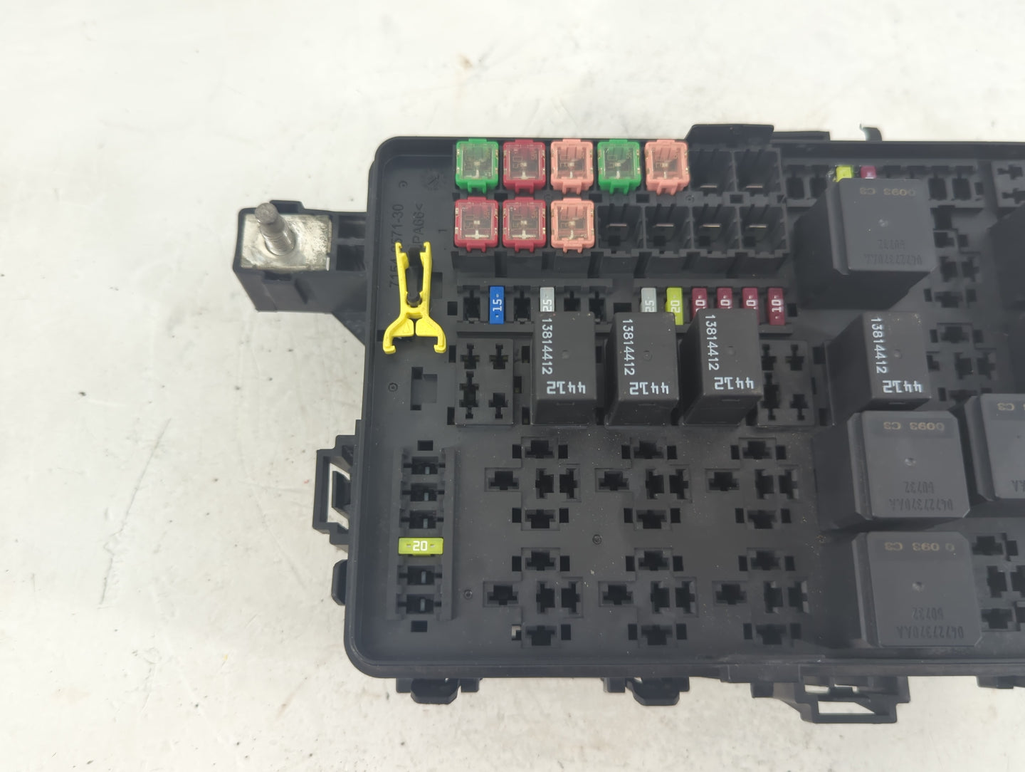 2021-2022 Dodge Challenger Fusebox Fuse Box Panel Relay Module P/N:P68498586AB Fits Fits 2021 2022 OEM Used Auto Parts - Oem