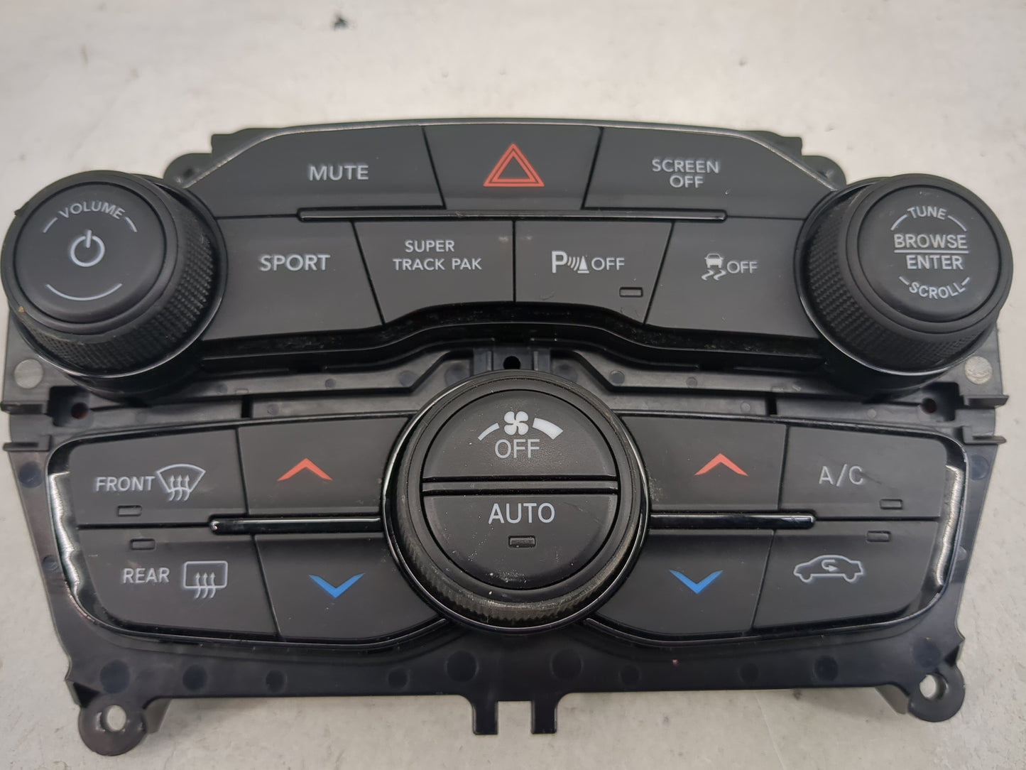 2019-2022 Dodge Challenger Climate Control Module Temperature AC/Heater Replacement P/N:P68293608AE 6TD481X8AA Fits OEM Used