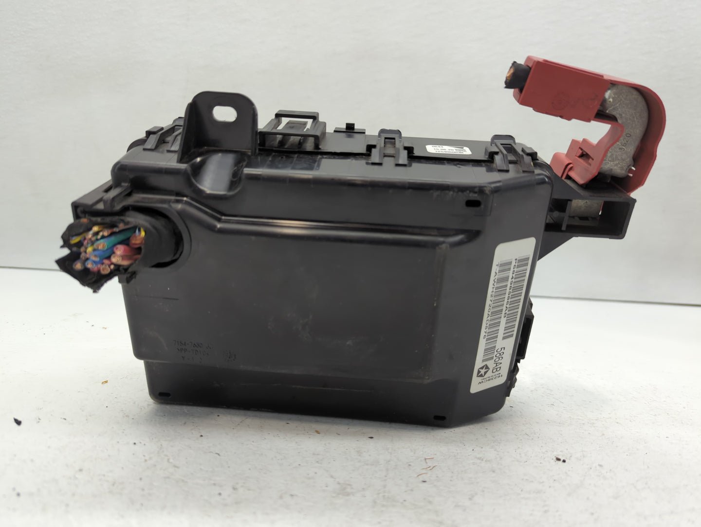 2021-2022 Dodge Challenger Fusebox Fuse Box Panel Relay Module P/N:P68498586AB Fits Fits 2021 2022 OEM Used Auto Parts - Oem