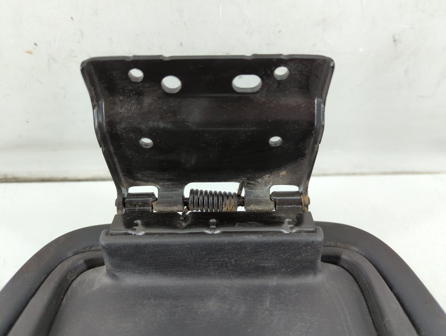 2021 Dodge Charger Center Console Armrest Cover Lid Fits OEM Used Auto Parts - Oemusedautoparts1.com