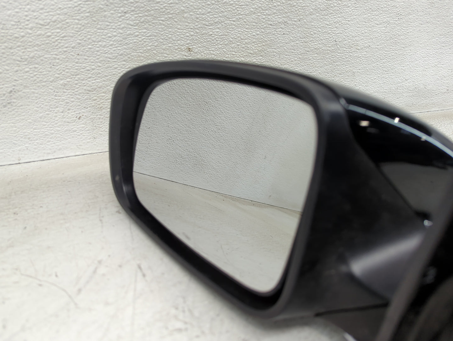 2021-2022 Dodge Charger Driver Side View Mirror - Left Door Mirror OEM Used - Oemusedautoparts1.com