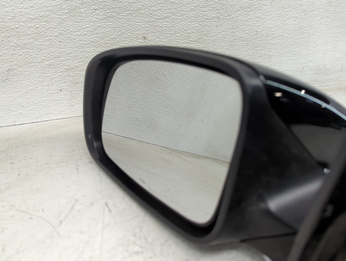 2021-2022 Dodge Charger Driver Side View Mirror - Left Door Mirror OEM Used - Oemusedautoparts1.com