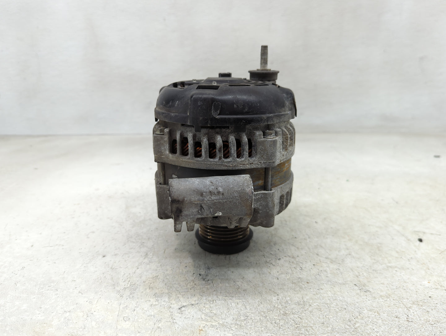 2021-2022 Dodge Durango Alternator Replacement Generator Charging Assembly Engine OEM P/N:68408690AB Fits Fits 2021 2022 OEM
