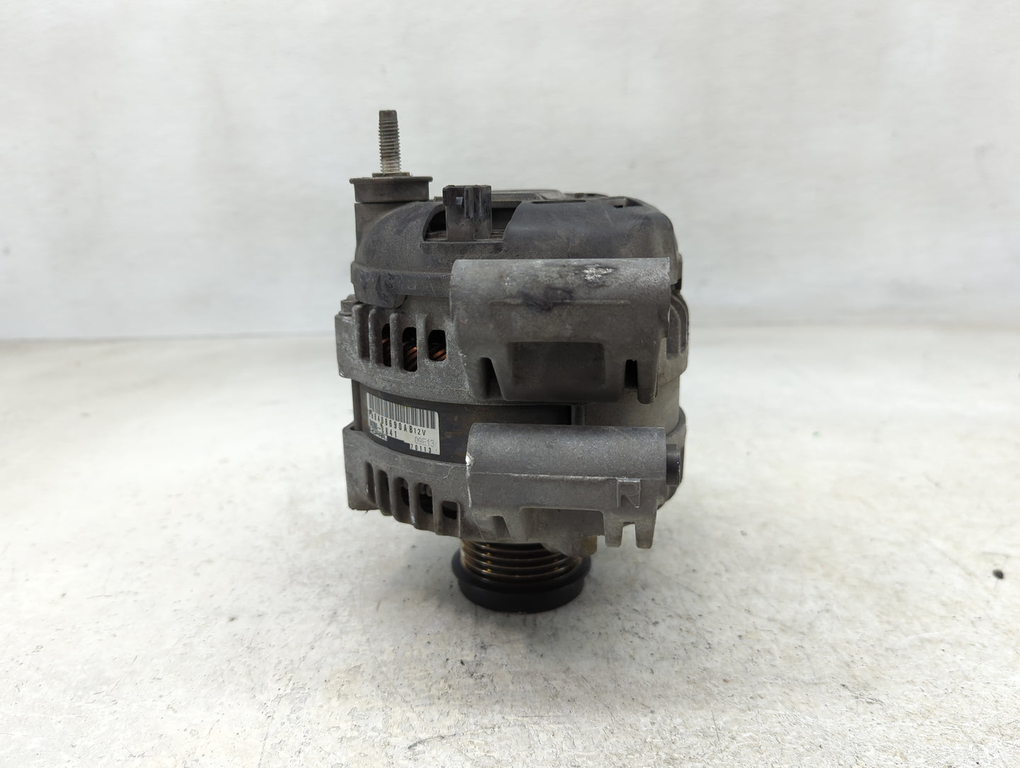 2021-2022 Dodge Durango Alternator Replacement Generator Charging Assembly Engine OEM P/N:68408690AB Fits Fits 2021 2022 OEM