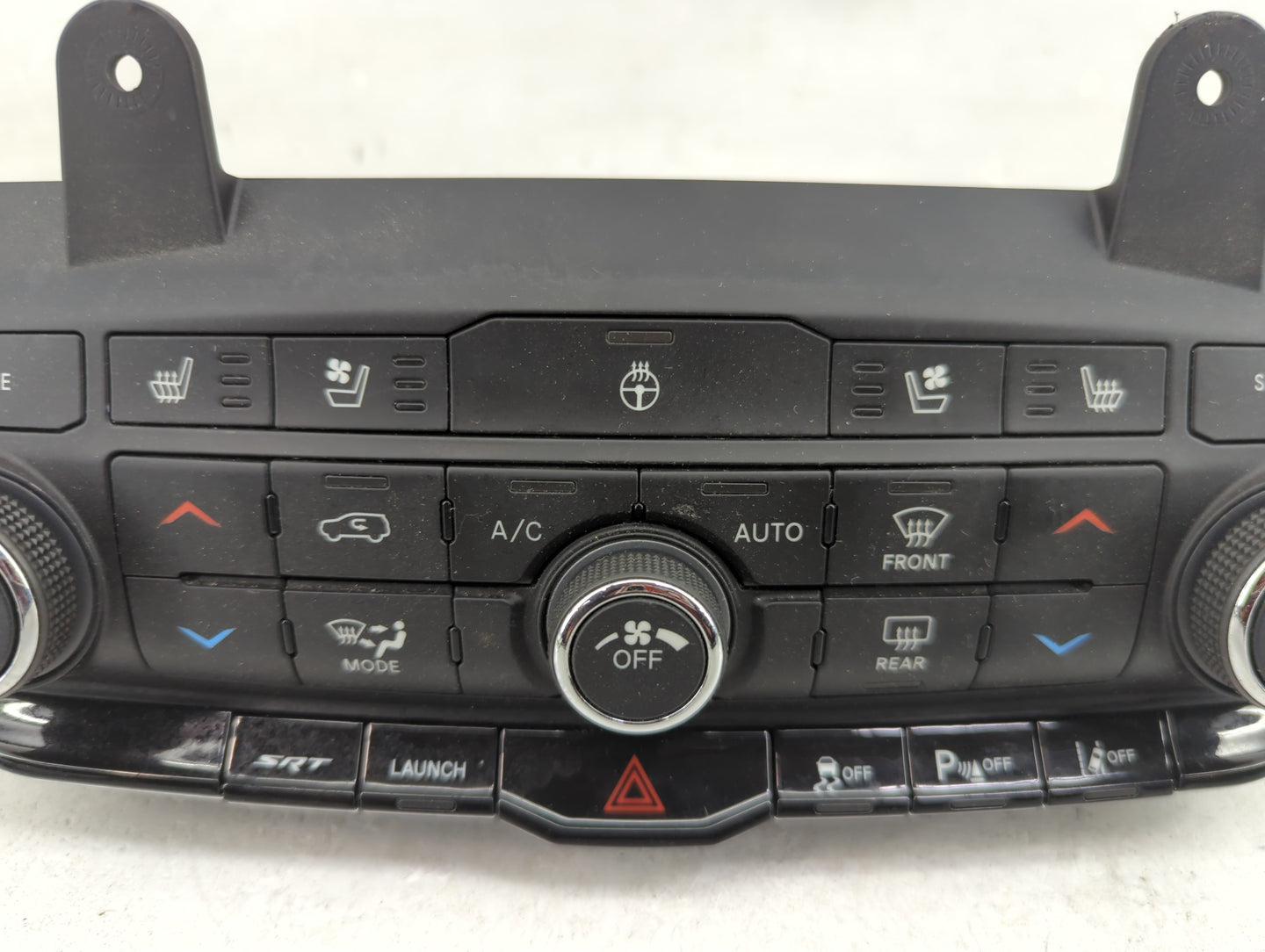 2021-2022 Dodge Durango Climate Control Module Temperature AC/Heater Replacement P/N:P68465677AA 17036487 Fits Fits 2021 202