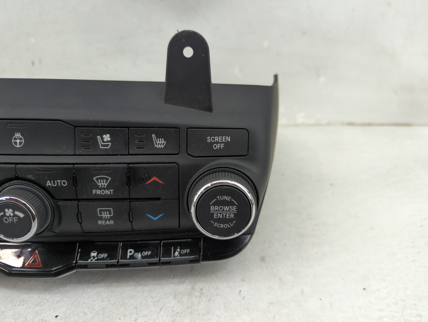 2021-2022 Dodge Durango Climate Control Module Temperature AC/Heater Replacement P/N:P68465677AA 17036487 Fits Fits 2021 202