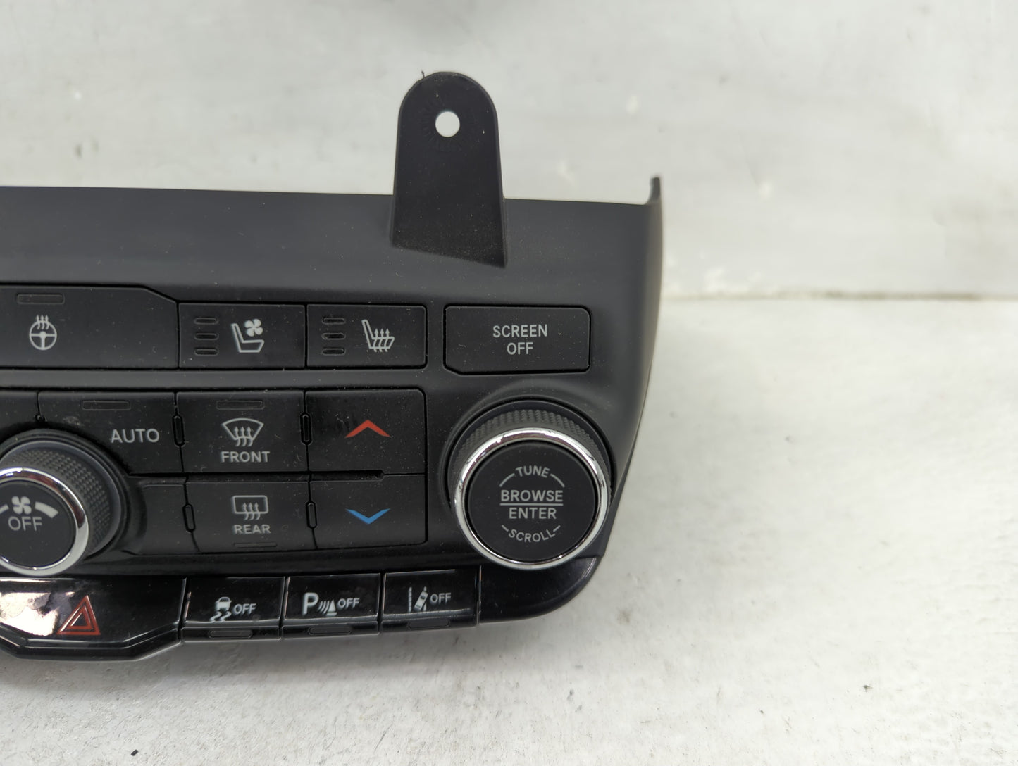 2021-2022 Dodge Durango Climate Control Module Temperature AC/Heater Replacement P/N:P68465677AA 17036487 Fits Fits 2021 202