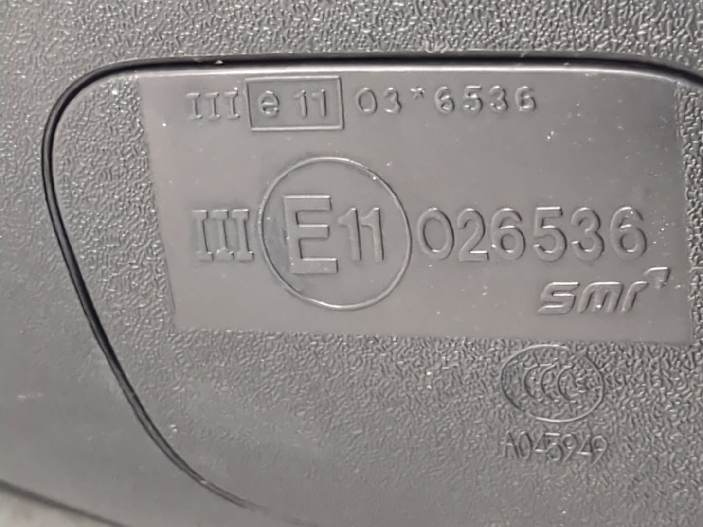 2011-2021 Dodge Durango Driver Side View Mirror - Left Door Mirror OEM Used - Oemusedautoparts1.com
