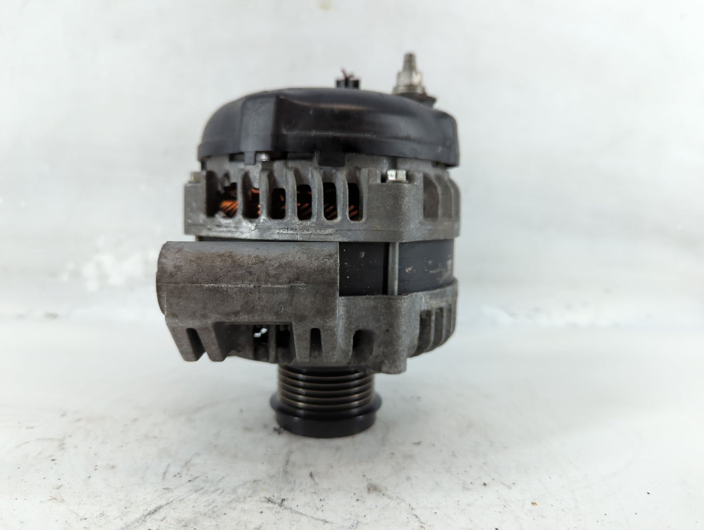 2021-2022 Dodge Durango Alternator Replacement Generator Charging Assembly Engine OEM P/N:P68408690AB Fits Fits 2021 2022 OE