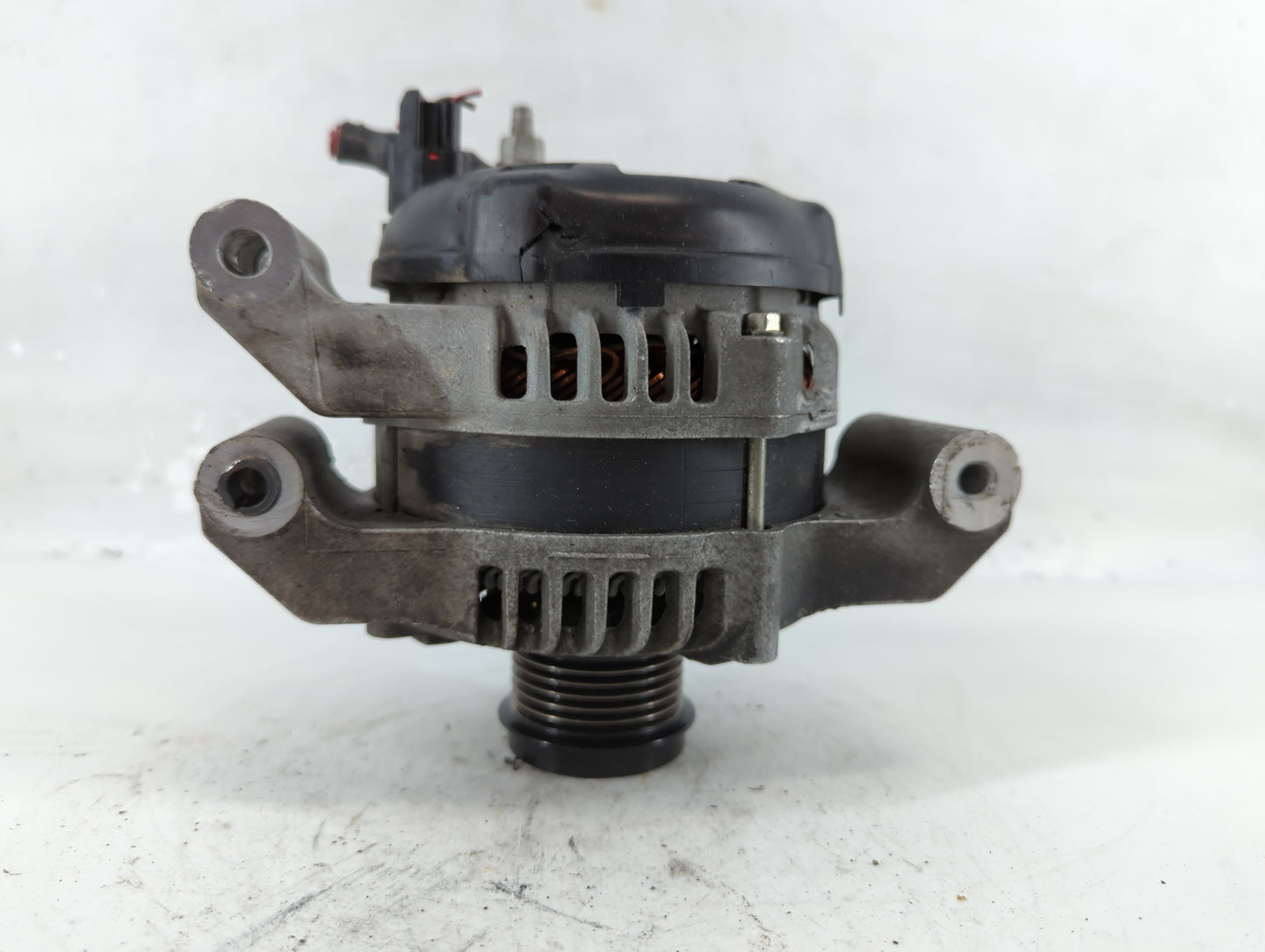 2021-2022 Dodge Durango Alternator Replacement Generator Charging Assembly Engine OEM P/N:P68408690AB Fits Fits 2021 2022 OE