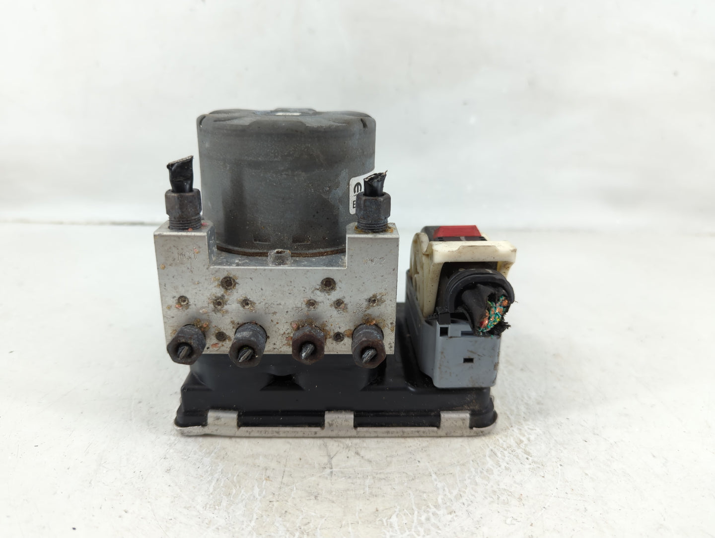 2021 Dodge Ram 1500 ABS Pump Control Module Replacement P/N:P68438453AD Fits Fits 2019 2020 2022 OEM Used Auto Parts - Oemus