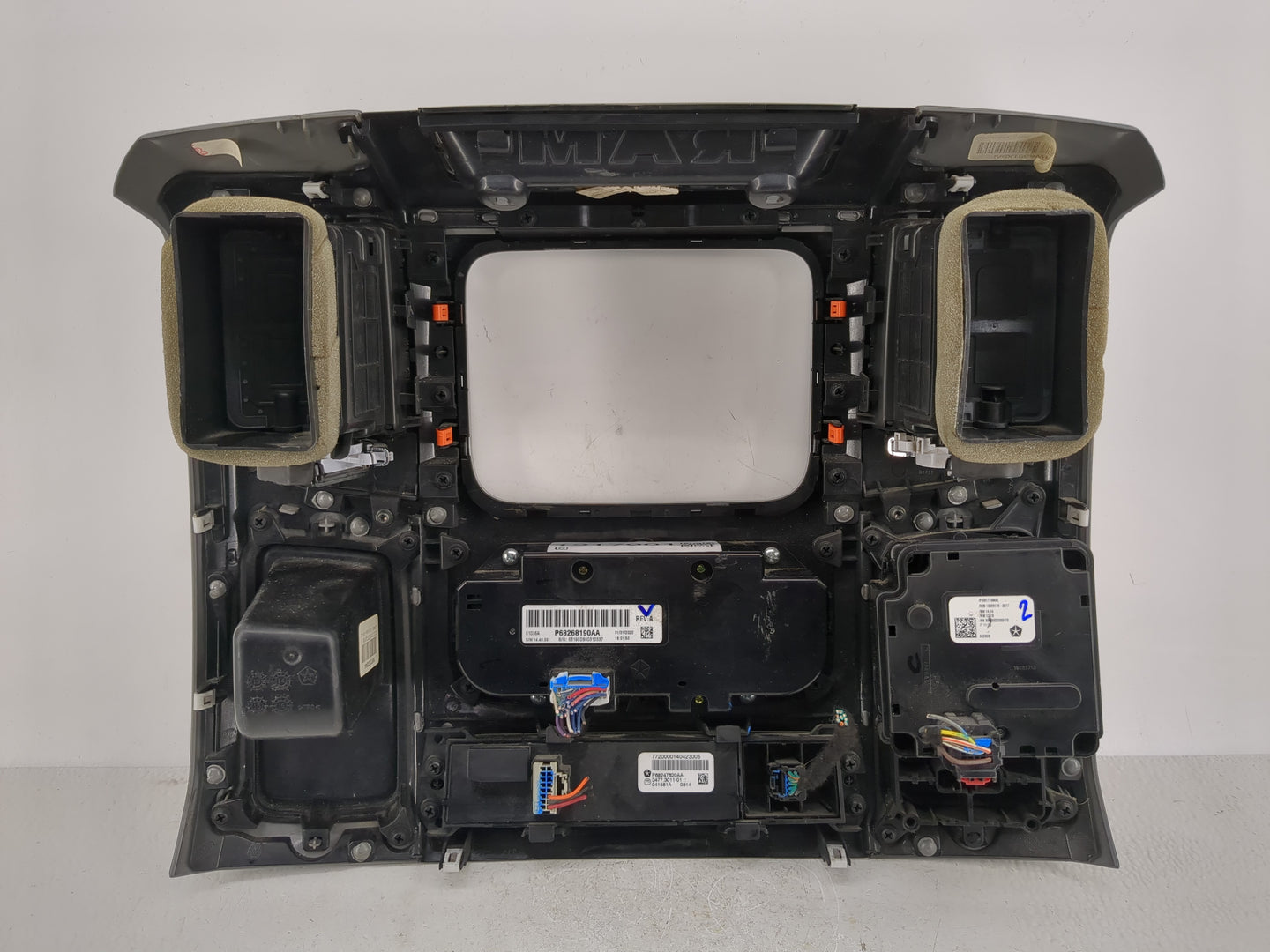 2021 Dodge Ram 1500 Climate Control Module Temperature AC/Heater Replacement P/N:P68268190AA Fits OEM Used Auto Parts - Oemu