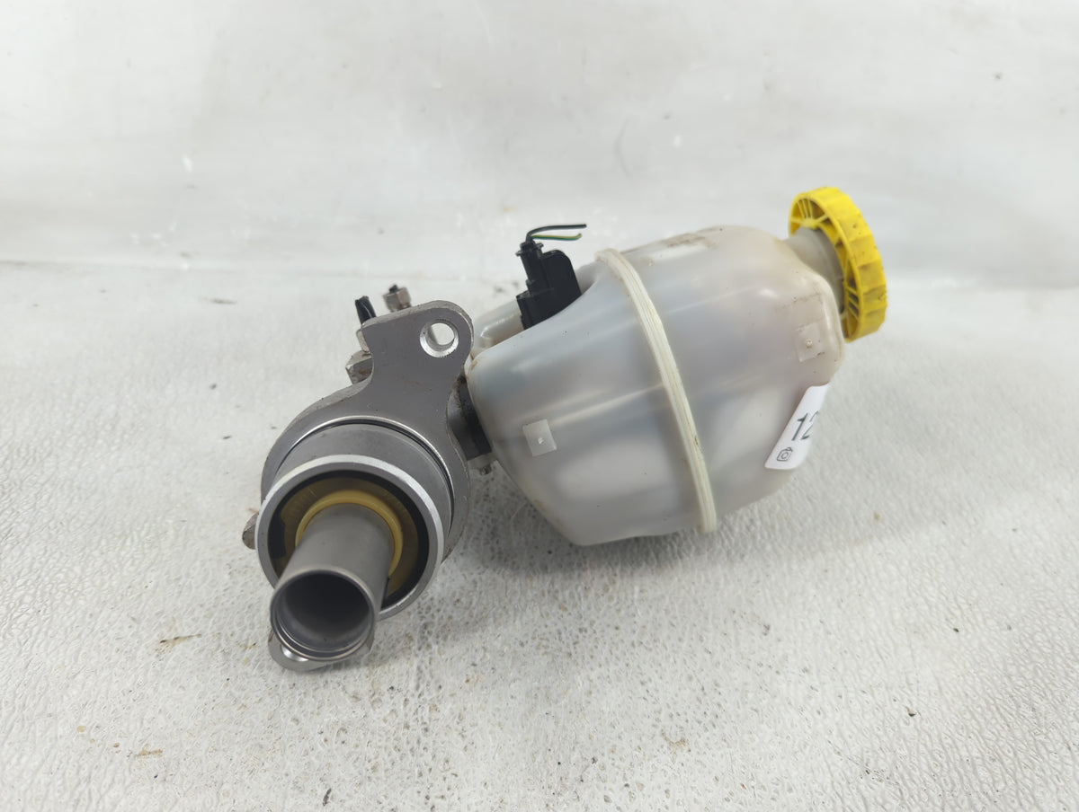 2007-2008 Dodge Ram 1500 Brake Master Cylinder 1220803 - Oemusedautoparts1.com