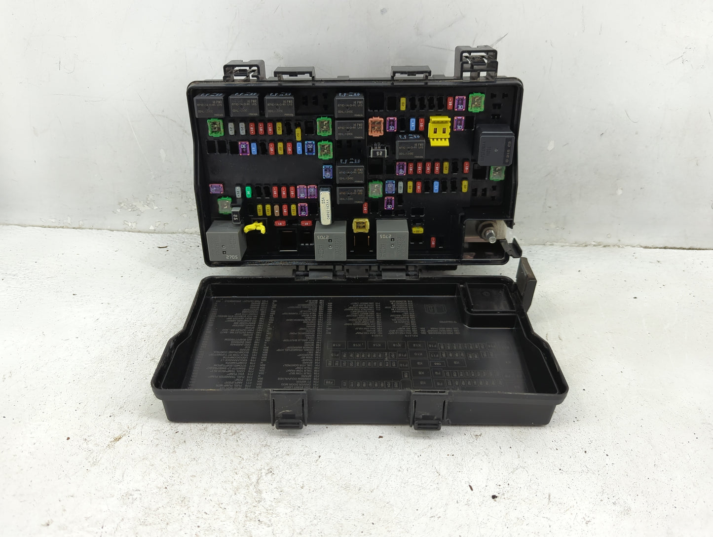 2021 Dodge Ram 1500 Fusebox Fuse Box Panel Relay Module P/N:P68322371AD Fits OEM Used Auto Parts - Oemusedautoparts1.com