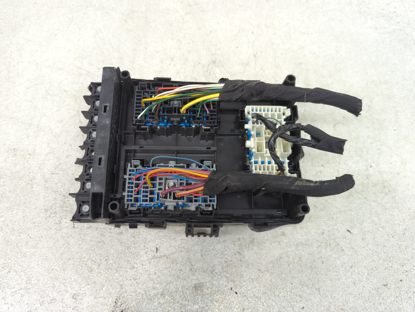 2021 Dodge Ram 1500 Fusebox Fuse Box Panel Relay Module Fits OEM Used Auto Parts - Oemusedautoparts1.com