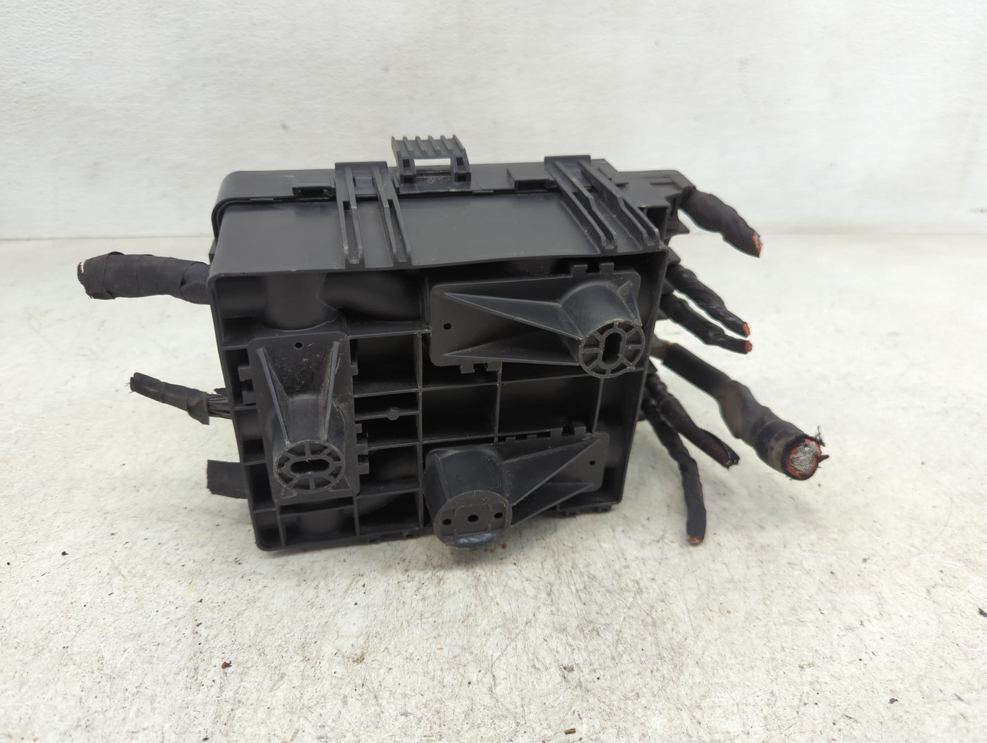 2021 Dodge Ram 1500 Fusebox Fuse Box Panel Relay Module Fits OEM Used Auto Parts - Oemusedautoparts1.com