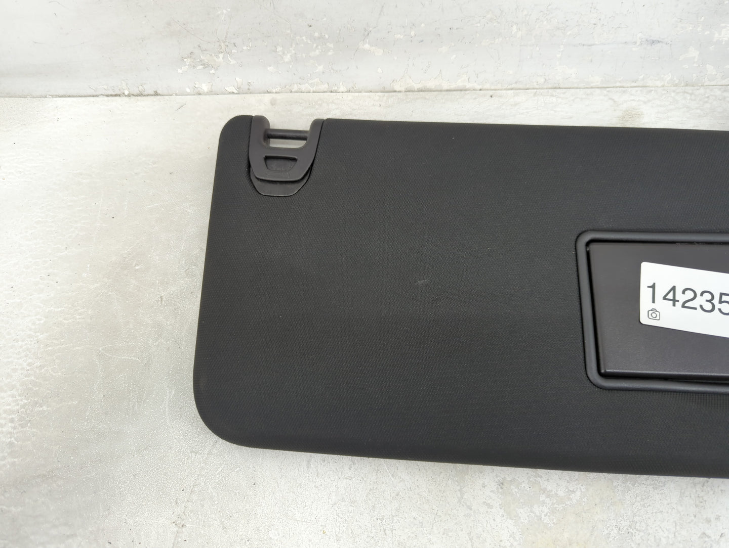 2021 Dodge Ram 1500 Sun Visor Shade Replacement Passenger Right Mirror Fits Fits 2019 2020 2022 OEM Used Auto Parts - Oemuse