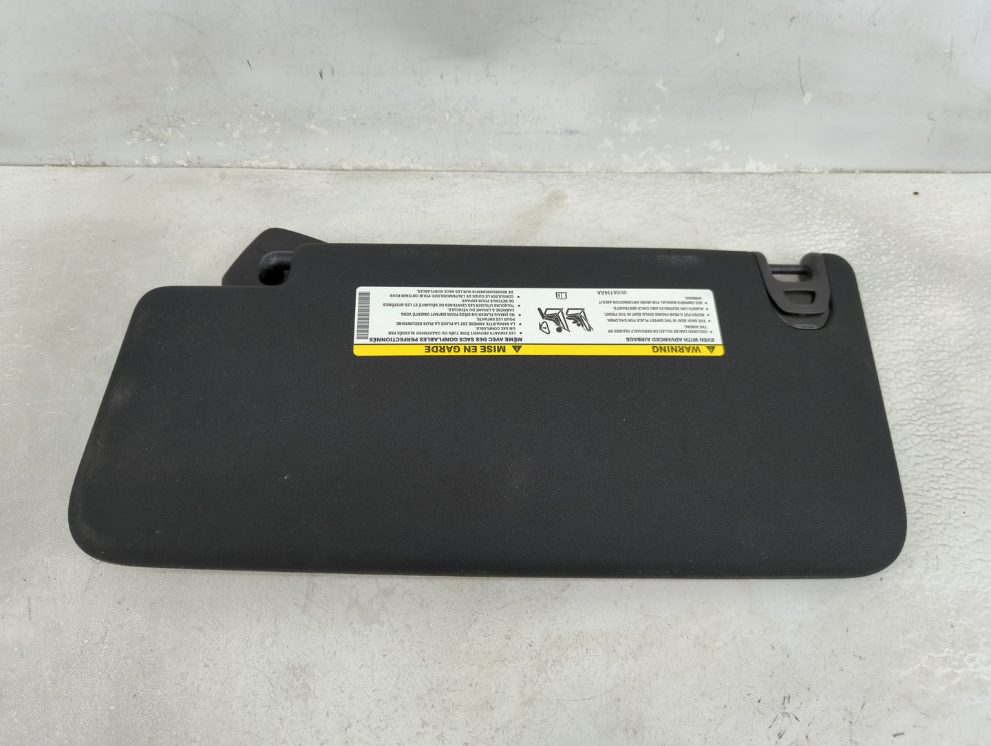 2021 Dodge Ram 1500 Sun Visor Shade Replacement Passenger Right Mirror Fits Fits 2019 2020 2022 OEM Used Auto Parts - Oemuse