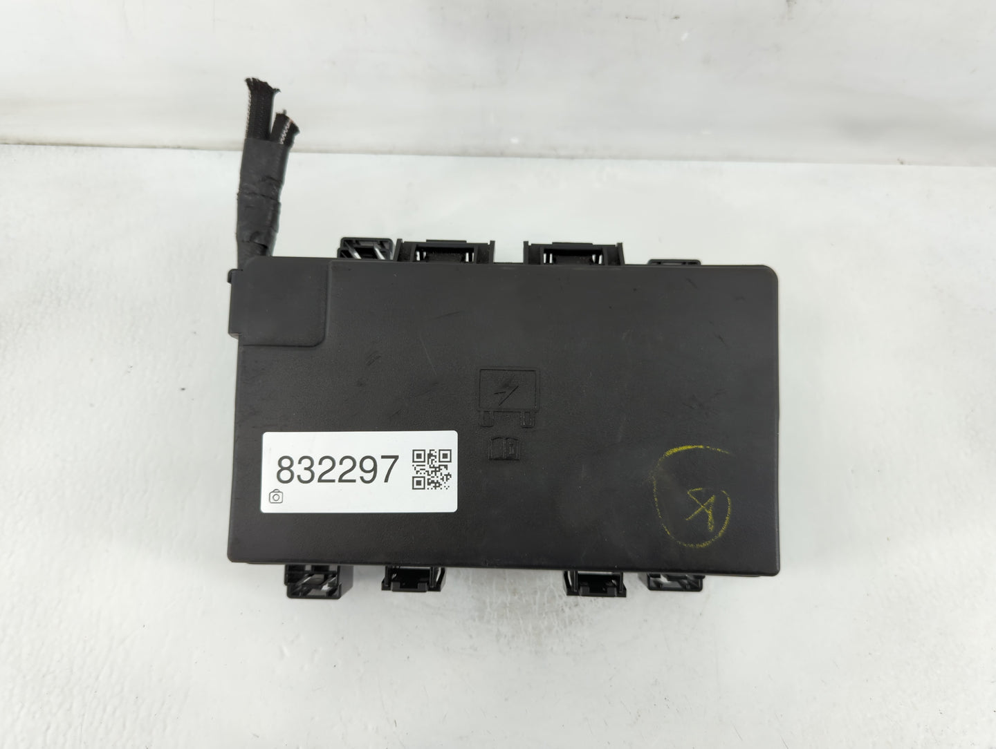 2021 Dodge Ram 1500 Fusebox Fuse Box Panel Relay Module P/N:7240-1956-30 Fits OEM Used Auto Parts - Oemusedautoparts1.com