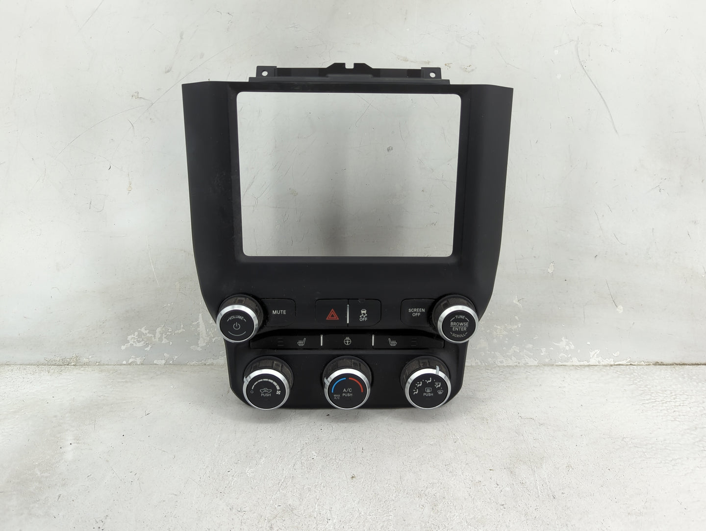 2021 Dodge Ram 2500 Climate Control Module Temperature AC/Heater Replacement P/N:P68370125AB 17027644-02 Fits Fits 2019 2020
