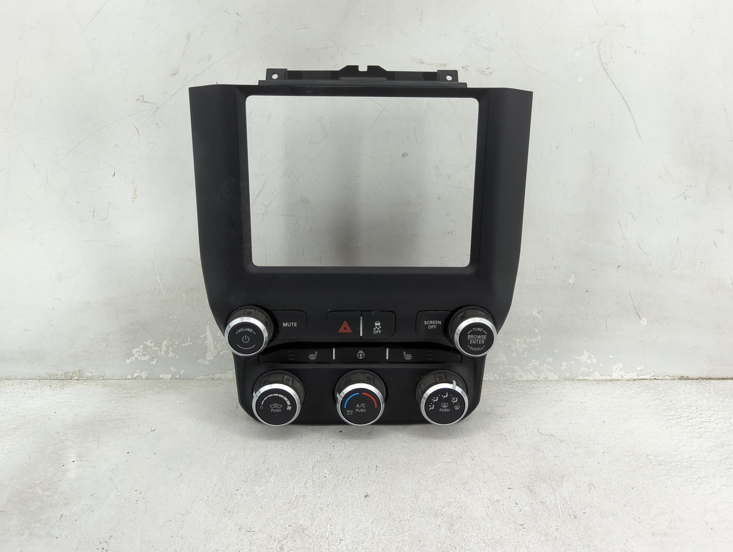 2021 Dodge Ram 2500 Climate Control Module Temperature AC/Heater Replacement P/N:P68370125AB 17027644-02 Fits Fits 2019 2020