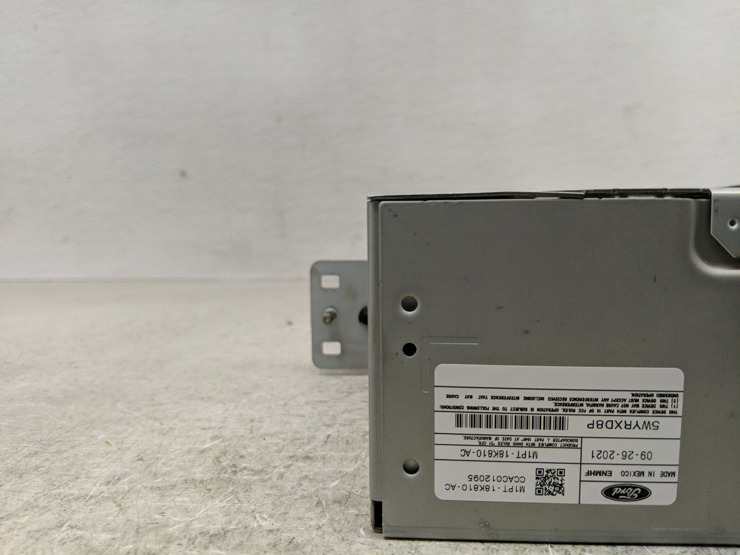 2021 Ford Bronco Radio AM FM Cd Player Receiver Replacement P/N:M19T-18K810-AC Fits OEM Used Auto Parts - Oemusedautoparts1.