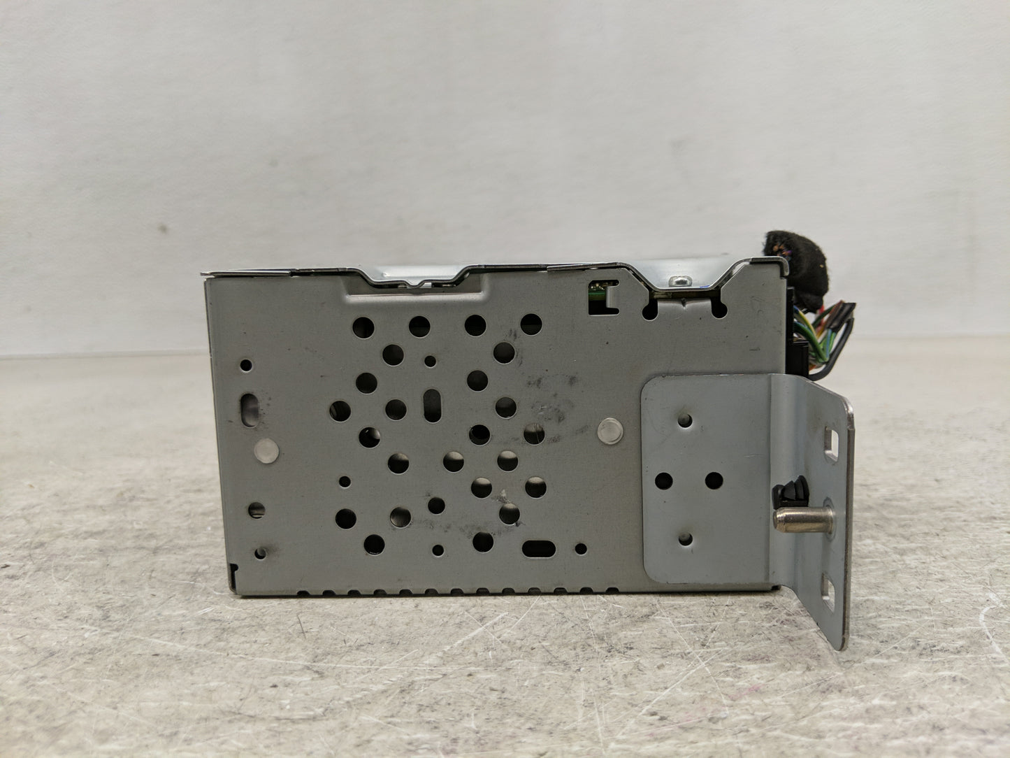 2021 Ford Bronco Radio AM FM Cd Player Receiver Replacement P/N:M19T-18K810-AC Fits OEM Used Auto Parts - Oemusedautoparts1.