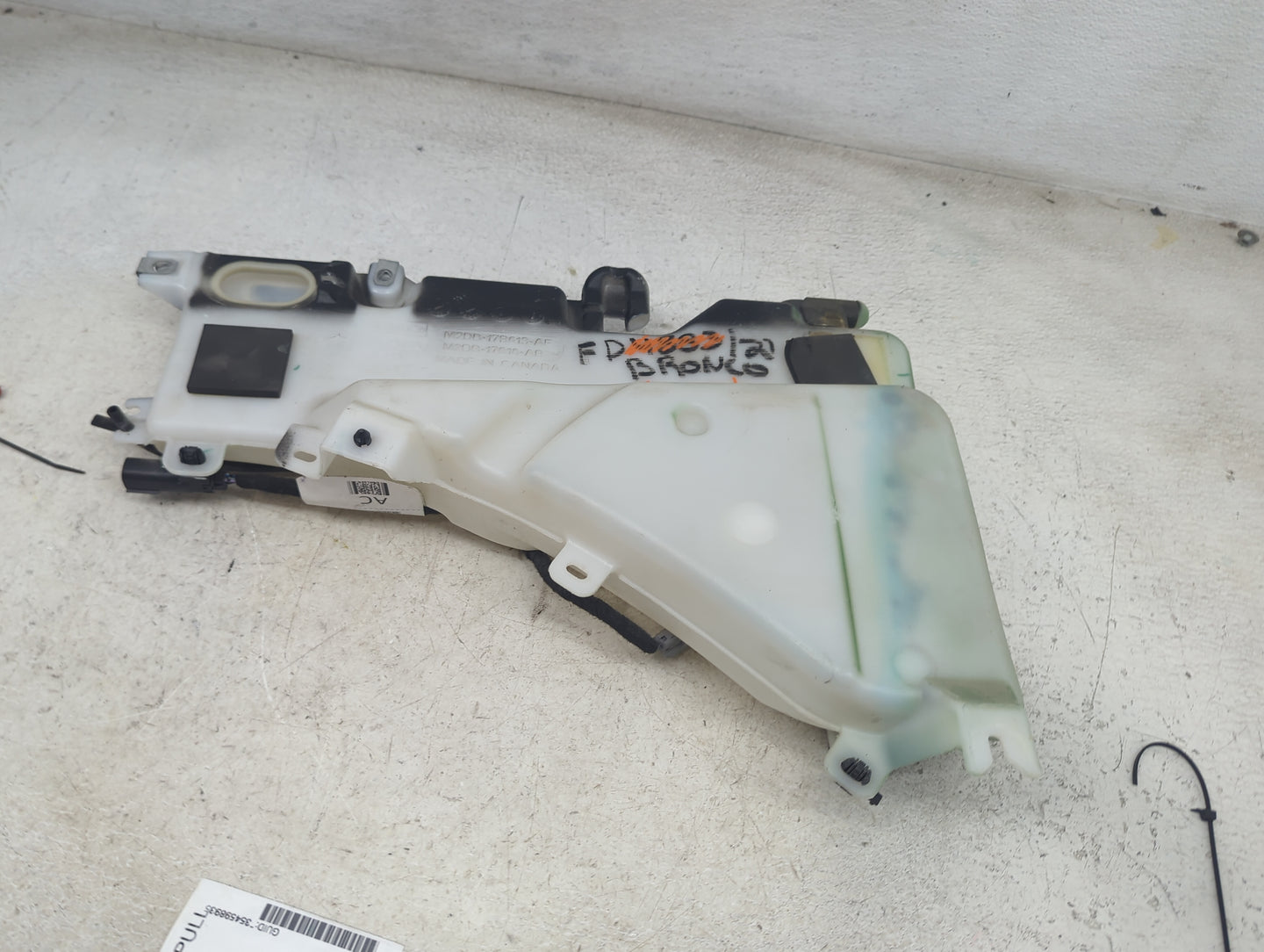 2021-2021 Ford Bronco Windshield Washer Fluid Reservoir Bottle Oem 1473739 - Oemusedautoparts1.com