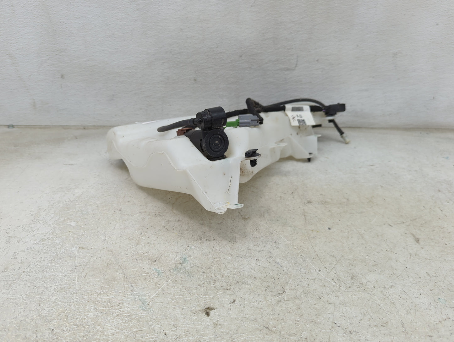 2021-2021 Ford Bronco Windshield Washer Fluid Reservoir Bottle Oem 1473842 - Oemusedautoparts1.com