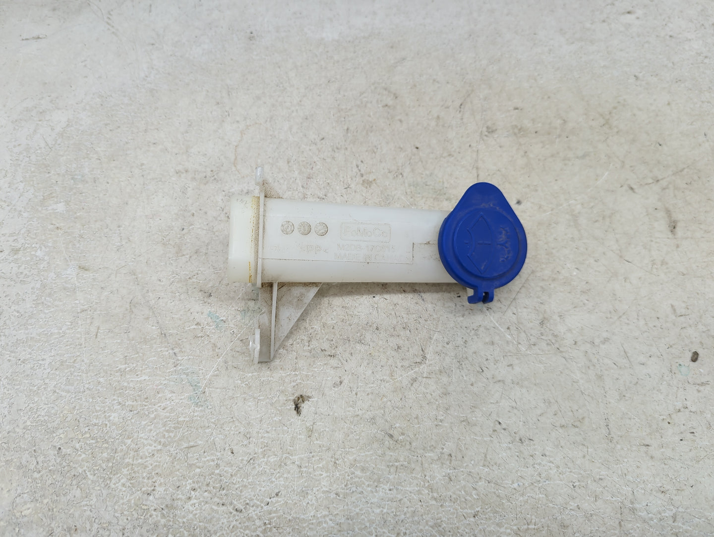 2021-2021 Ford Bronco Windshield Washer Fluid Reservoir Bottle Oem 1473859 - Oemusedautoparts1.com
