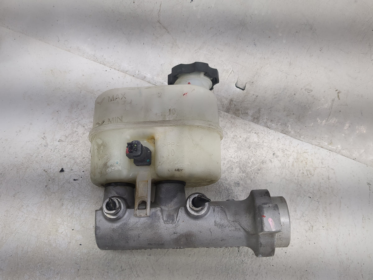 2021 Ford Bronco Brake Master Cylinder - Oemusedautoparts1.com